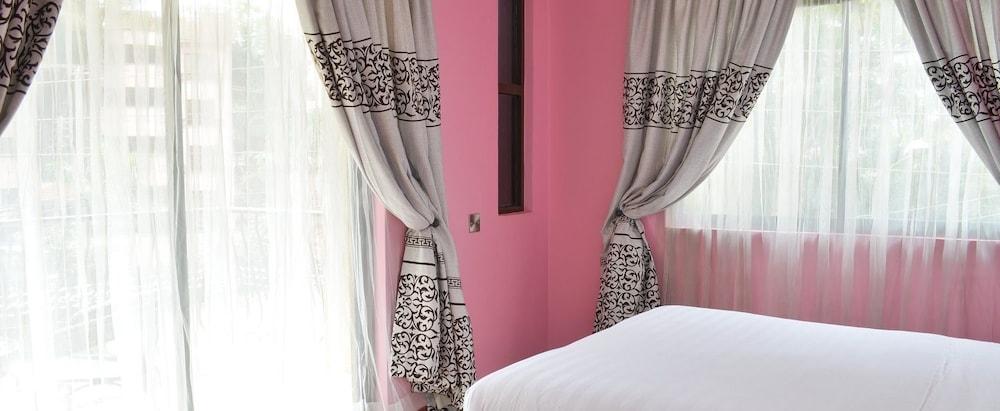 Fahari Palace Serviced Apartments Nairobi Buitenkant foto